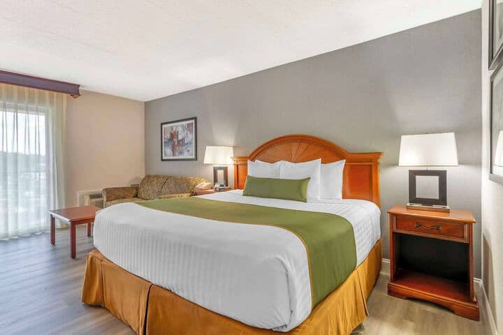 Room 7 of 31